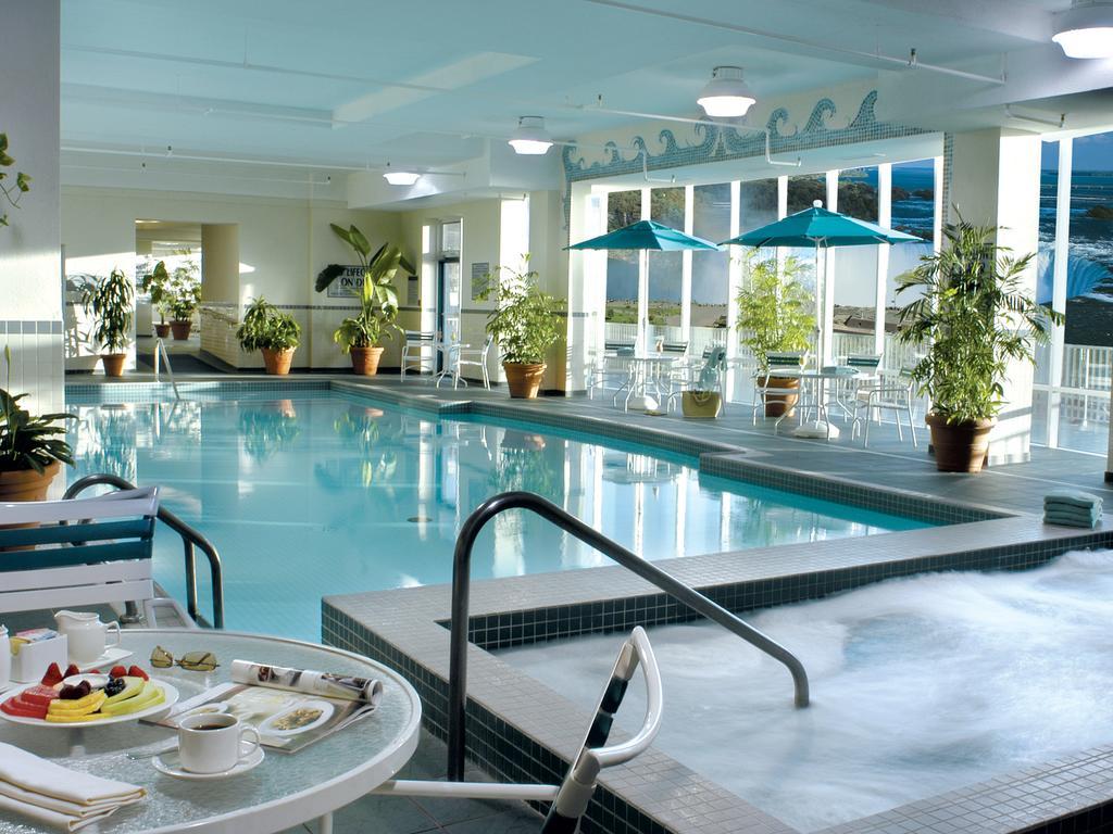 Niagara Falls Marriott Fallsview Hotel Spa Pool