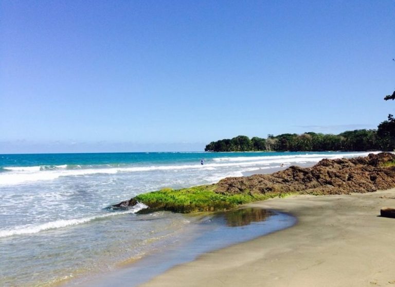 16 Best Swimming Beaches in Costa Rica.