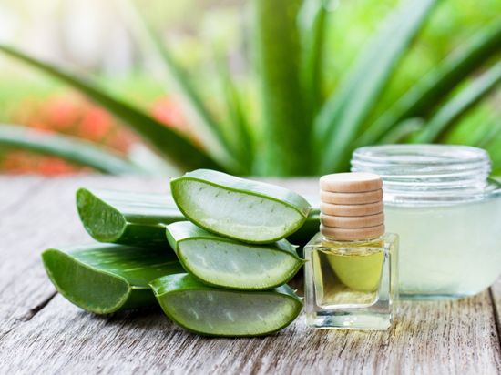 How To Get Rid Of Stretch Marks - Aloe Vera